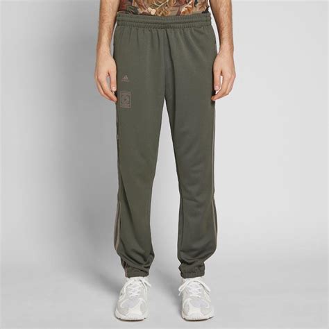 yeezy calabasas pants.